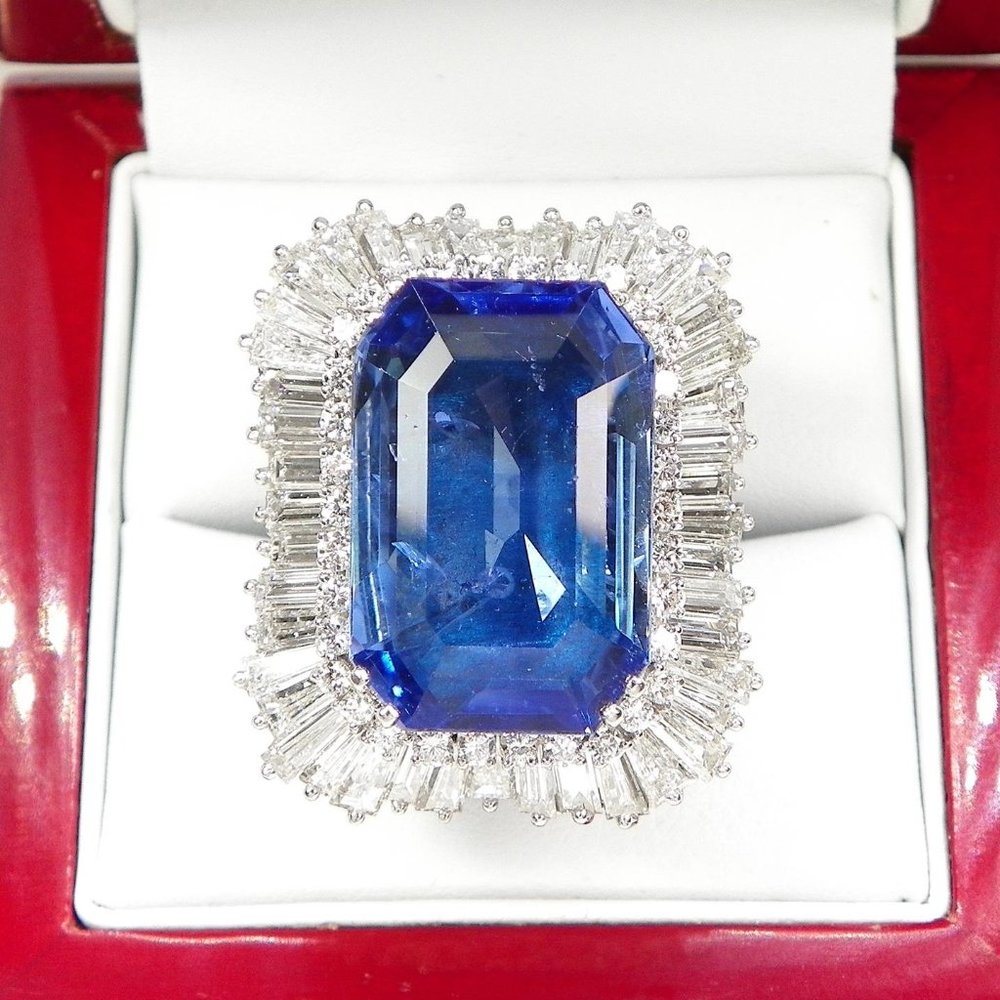 Sapphire and Diamond Platinum Ring! Appraised at $220,000!
